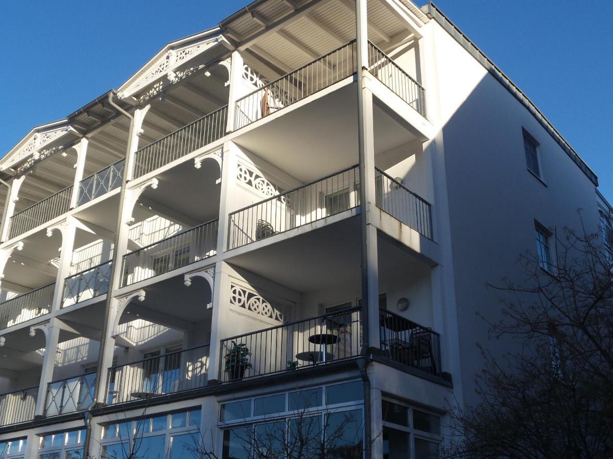 Fewo Direkt Am Strand Mit Suedbalkon, Villa Freia 13, Остзебад Бинц Экстерьер фото